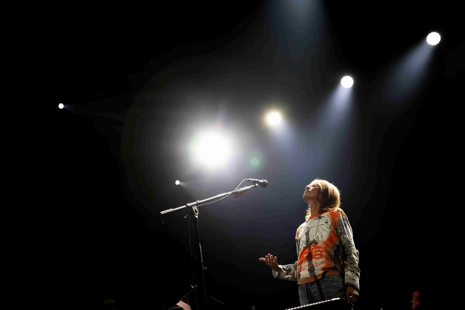 デビュー45周年を迎える角松敏生が 関西屈指の老舗ジャズ・ビッグ